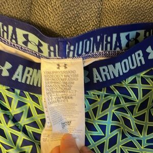 Under armor youth small leggings bright green and blue